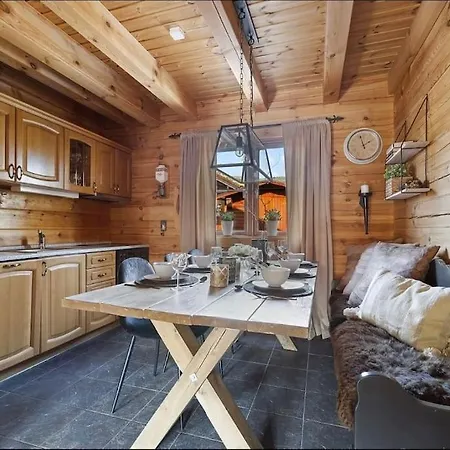 Holiday home Tradisjonell Laftet